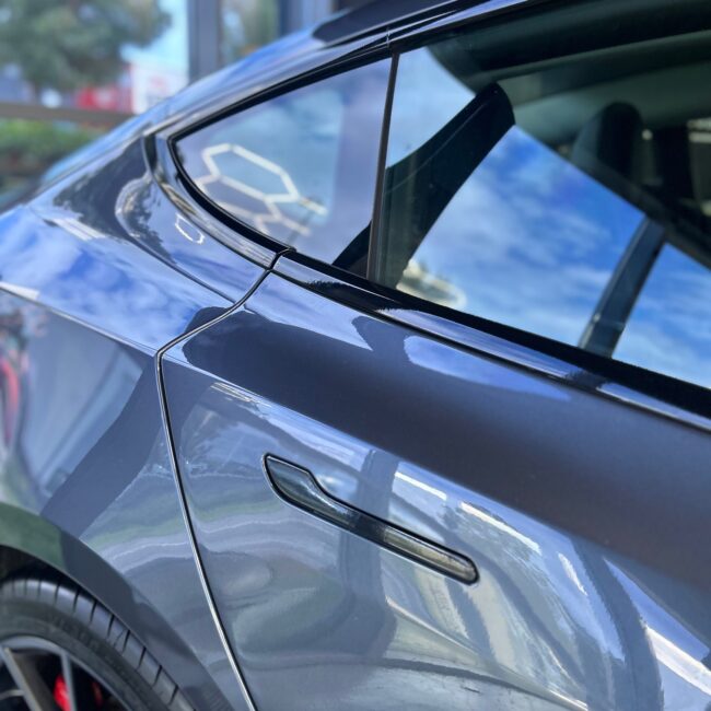 tesla handvaten ontchromen/ chrome delete