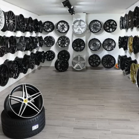store-showroom-cnc-wheels-rims-and-tyres--2048x1291